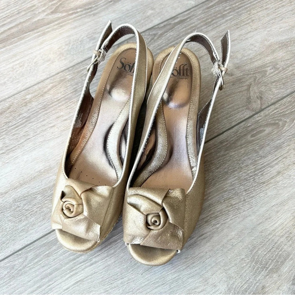 Sofft Gold Metallic  Espadrilles Wedge Open Toe - Picture 1 of 16